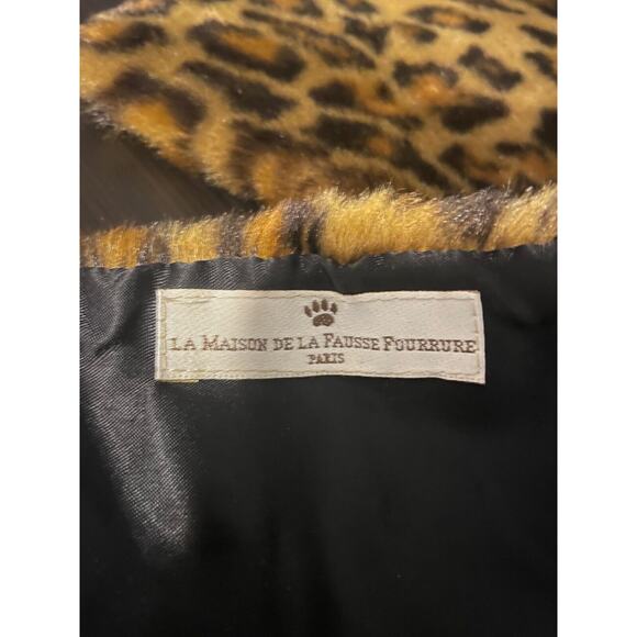 La Maison de la Fausse Fourrure Wrap Scarf Faux Fur Cheetah Old Money Mob Wife - Picture 4 of 7